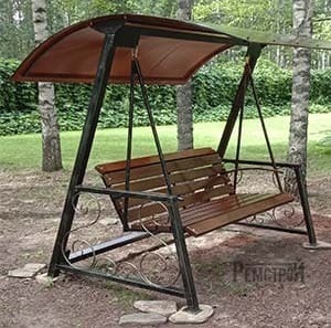 Садовые качели с крышей Садовые качели с крышей