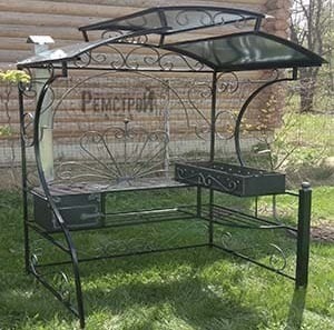 Мангал с крышей и печкой Мангал с крышей и печкой